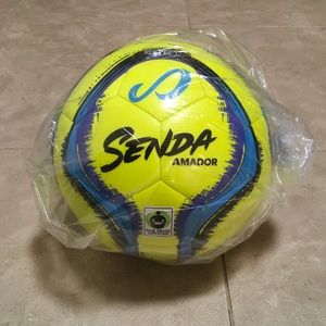A new Senda Amador Soccer/Futbol, Size 5